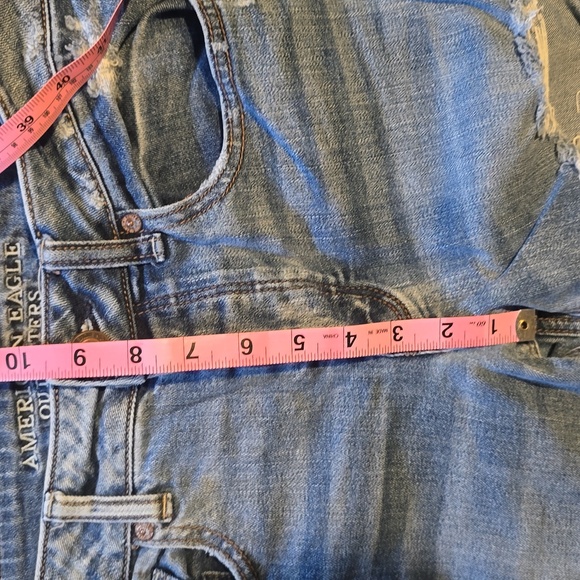 American Eagle Tomgirl Distressed Jeans - Picture 6 of 9